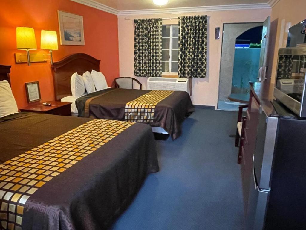 Aerospace Inn Mojave Bagian luar foto