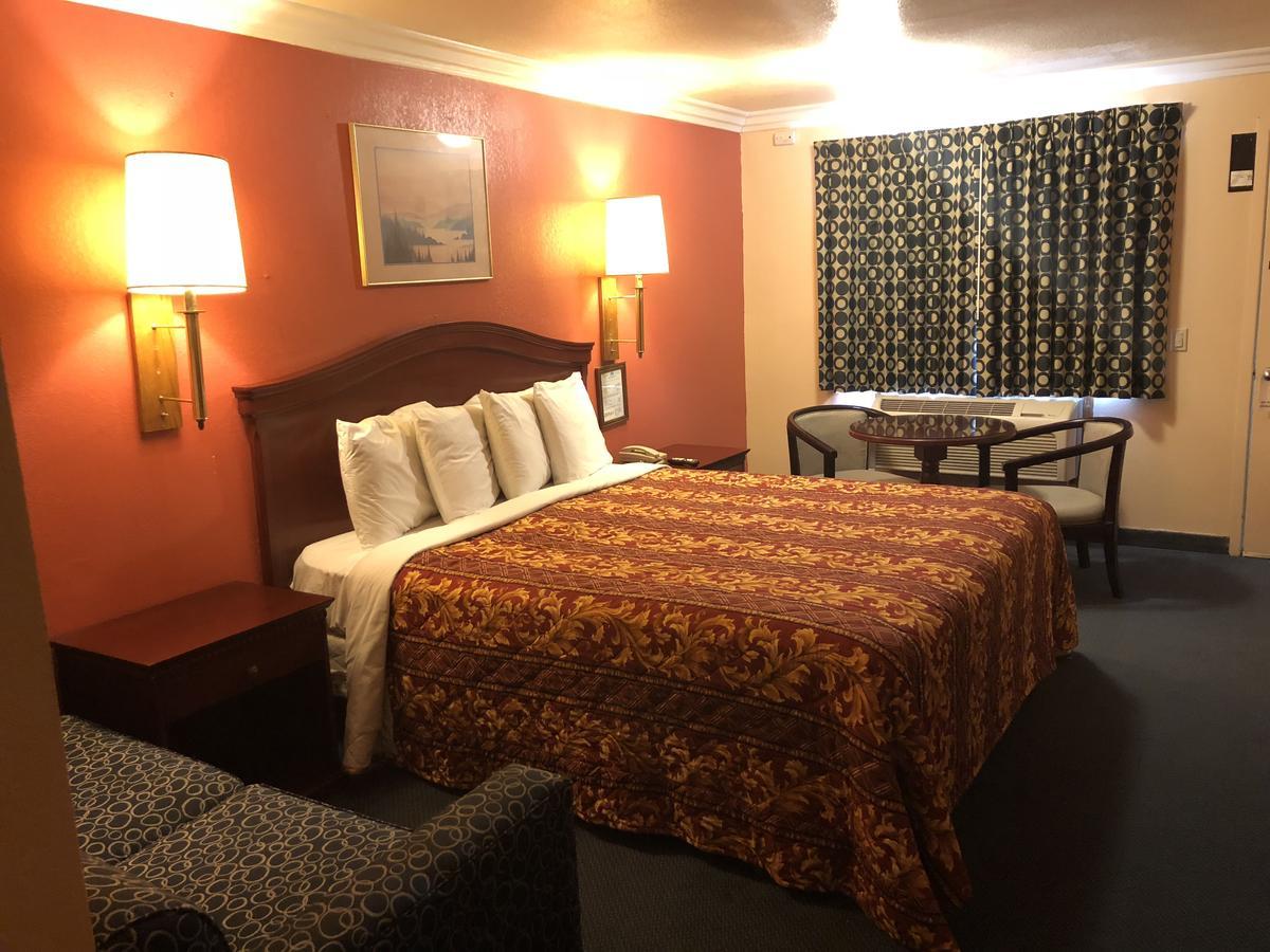 Aerospace Inn Mojave Bagian luar foto