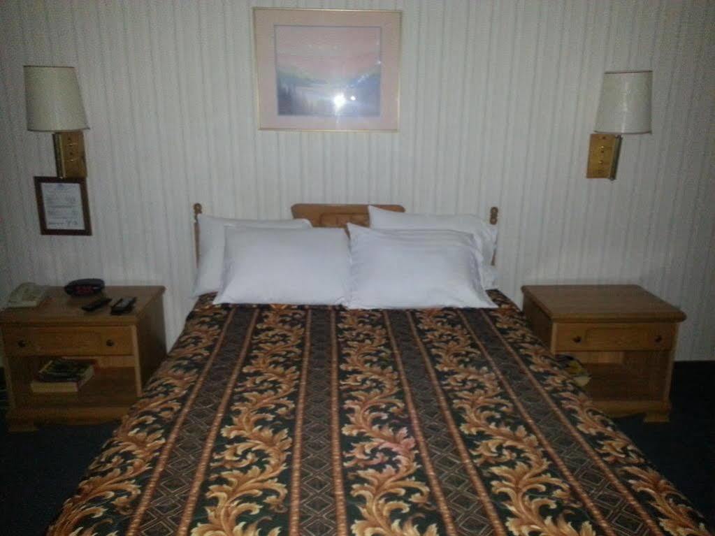 Aerospace Inn Mojave Bagian luar foto